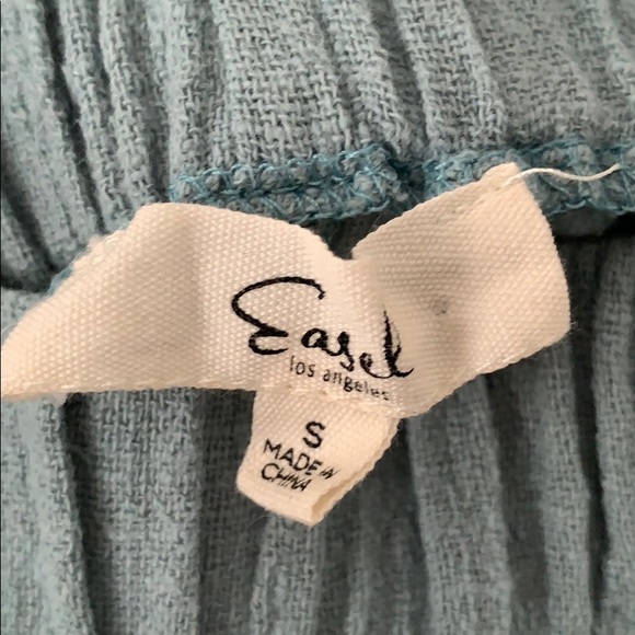 Easel Off the Shoulder Embroidered Sleeve Top - Picture 4 of 4